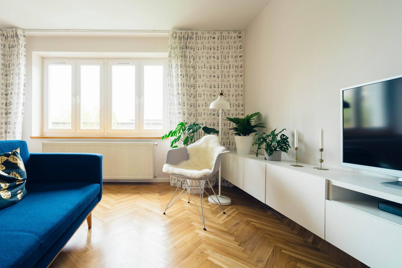 Bright, quiet living room with morning light